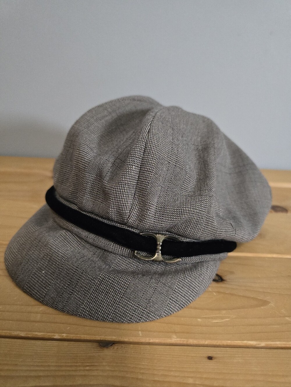 Gray Plaid Newsboy Cap with Black Velvet Band
